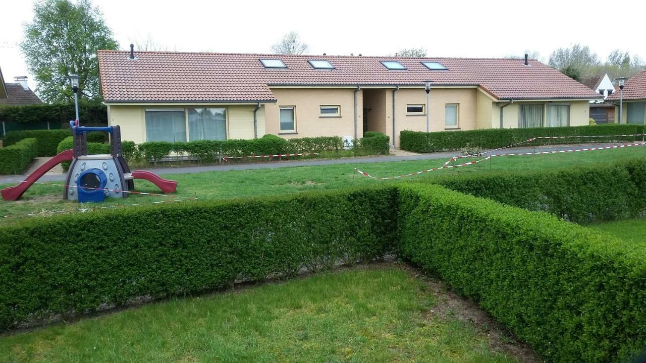 Huisje Zeegenoegen Oostduinkerke Koksijde Exterior photo